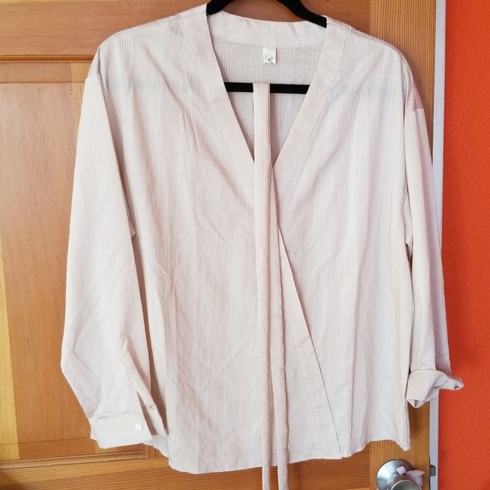 Kimono blouse with sash